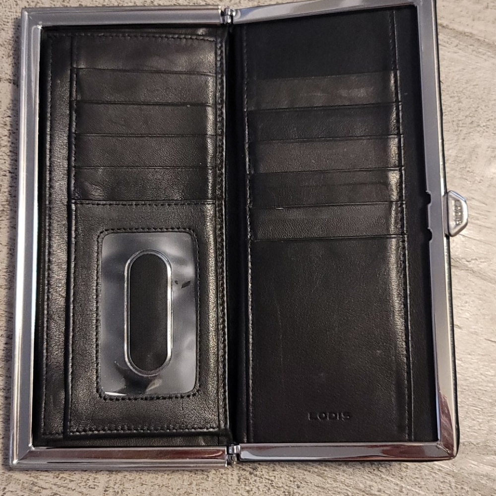 Wallet - Picture 5 of 6